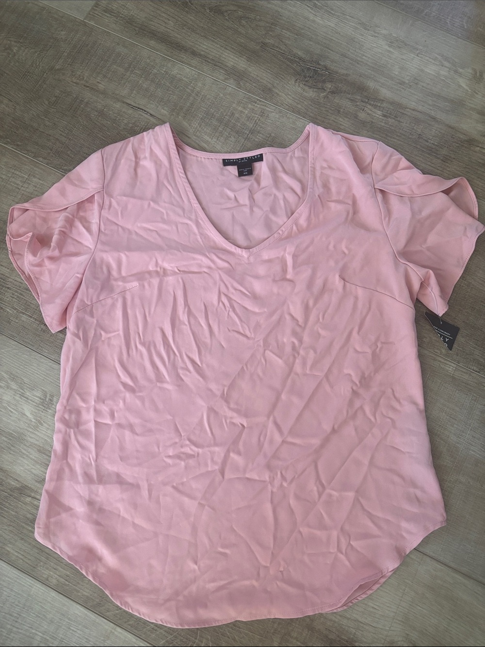 Simply Vera Vera Wang Light Pink V-Neck Flutter Sleeve Blouse